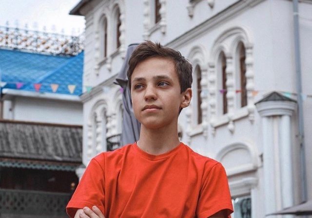 Андрей Фрульков: биография, шоу