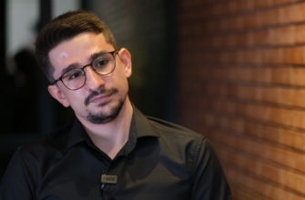 Майкл Наки блогер и журналист